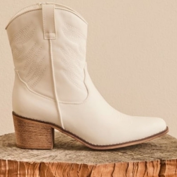 Altar'd State Shoes - Altar’d State Remy Mini Western Ankle Boots Size 8
